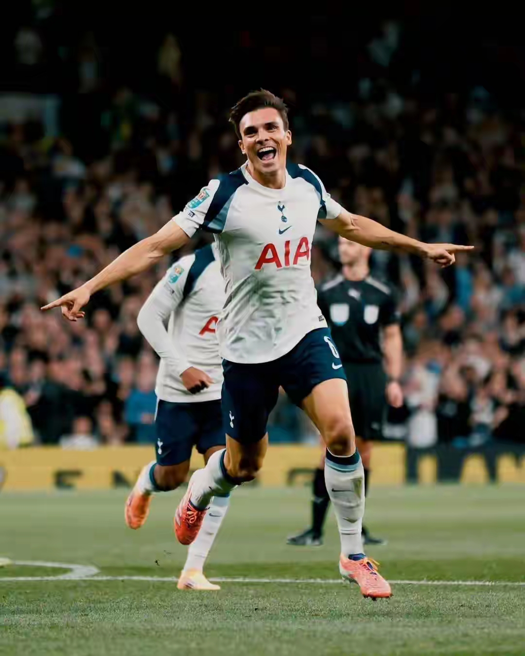 沃特福德客场失利，英超劲旅连遭击败